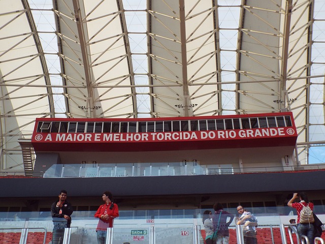 库里今日命中2记三分，离4000三分纪录还差43记.